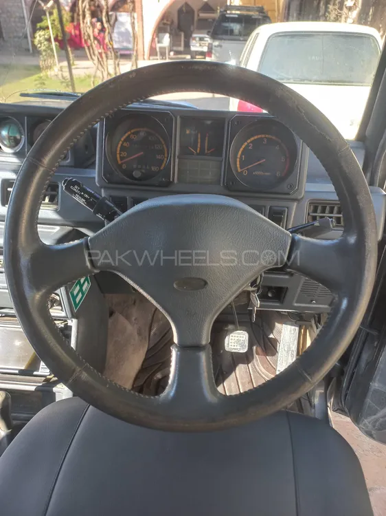 Mitsubishi Pajero 1989 for Sale in Peshawar Mitsubishi Pajero 1989 for Sale in Peshawar Image-11