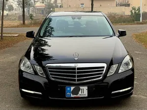 Mercedes Benz E Class E200 2011 for Sale