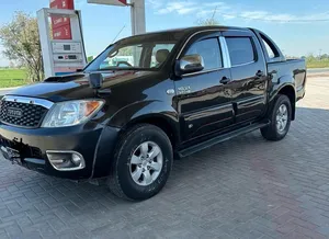 Toyota Hilux D-4D Automatic 2008 for Sale