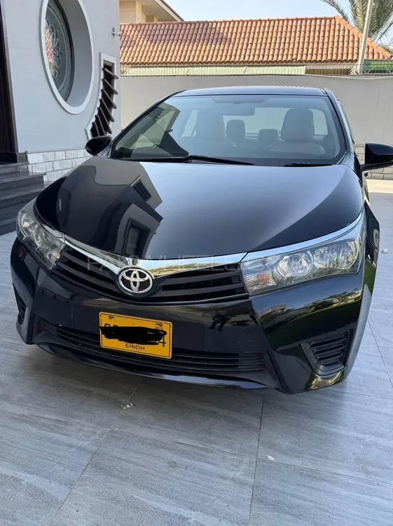Toyota Corolla 2015 for Sale in Karachi Image-1