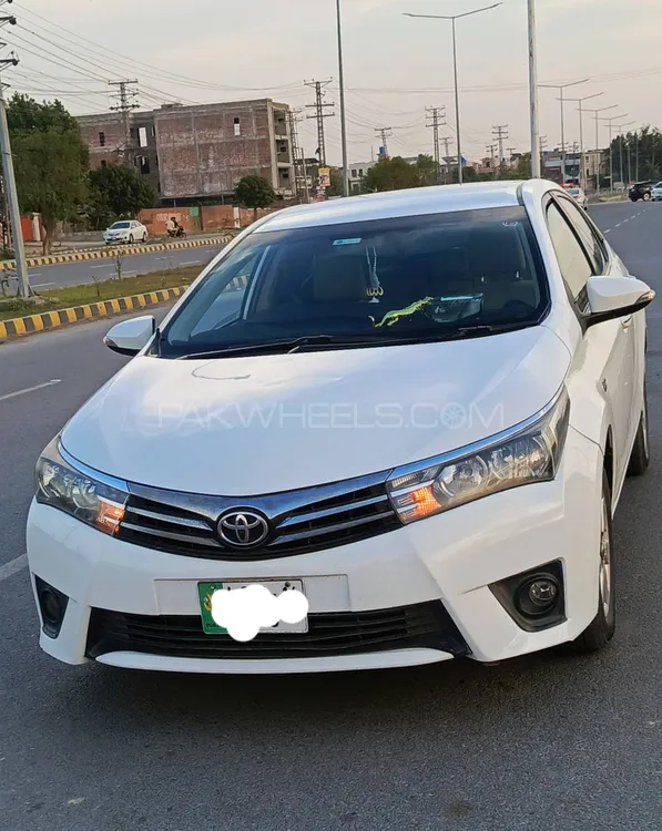 Toyota Corolla 2014 for Sale in Lahore Image-1
