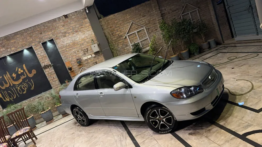 Toyota Corolla 2004 for Sale in Peshawar Image-1
