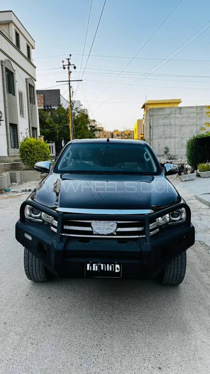 Toyota Hilux 2021 for Sale in Karachi Image-1