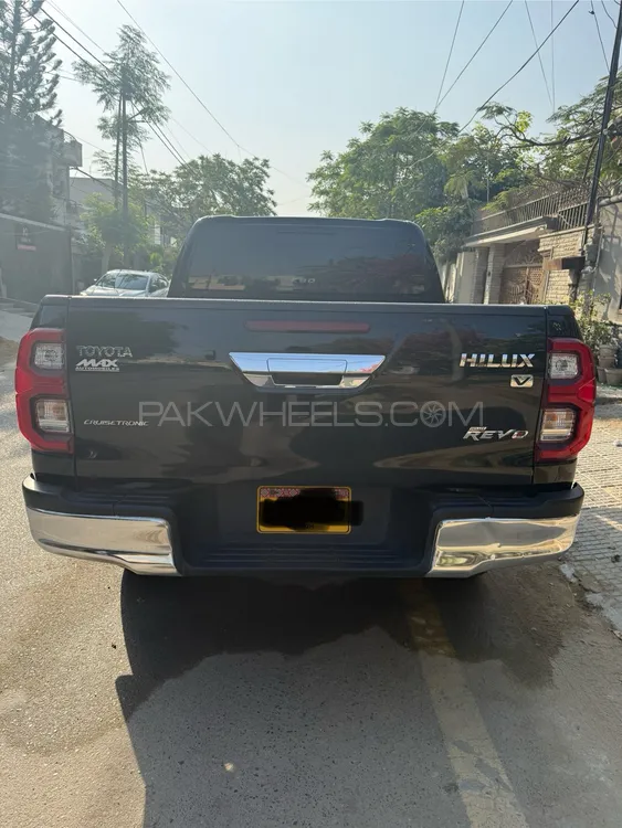Toyota Hilux 2021 for Sale in Karachi Image-1