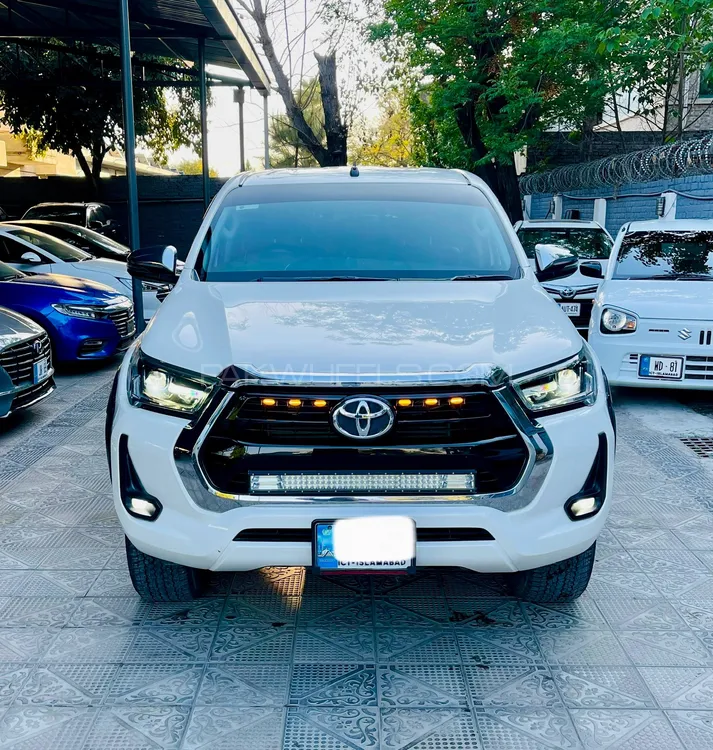 Toyota Hilux 2021 for Sale in Islamabad Image-1
