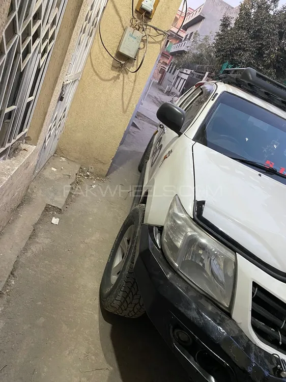 Toyota Hilux 2012 for Sale in Islamabad Image-1