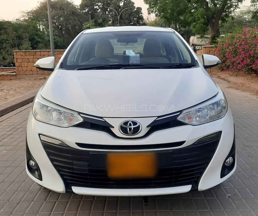 Toyota Yaris Sedan 2021 for Sale in Karachi Image-1