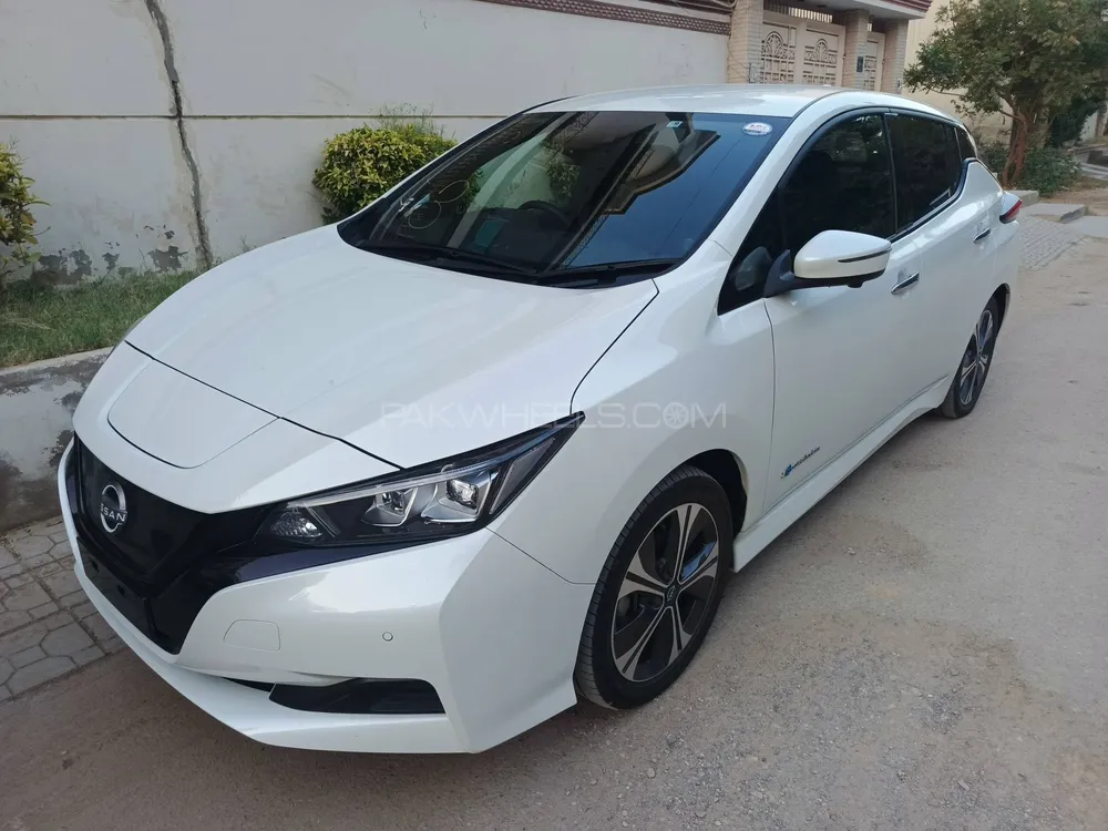 Nissan Leaf 2021 for Sale in Karachi Image-1