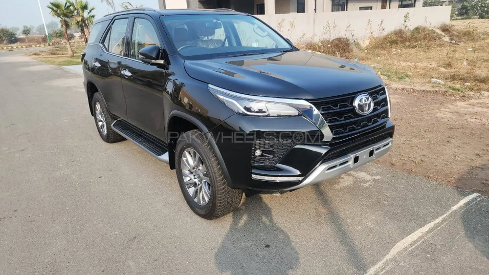 ٹویوٹا فورچیونر 2024 for Sale in لاہور Image-1