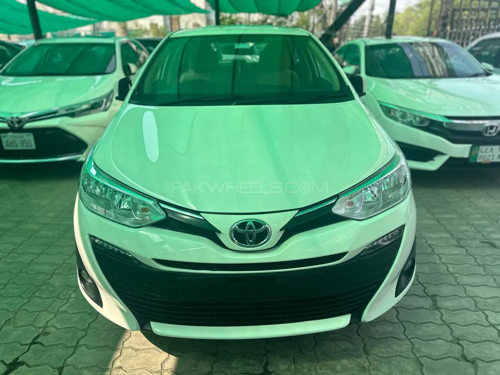 Toyota Yaris Sedan 2021 for Sale in Lahore Image-1