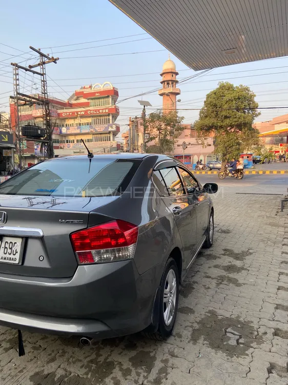 Honda City 2010 for Sale in Lahore Image-1