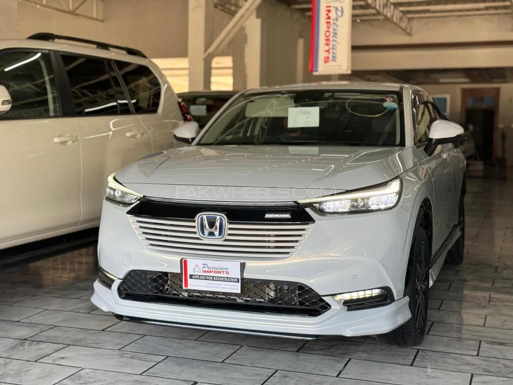 Honda Vezel 2021 for Sale in Peshawar Image-1