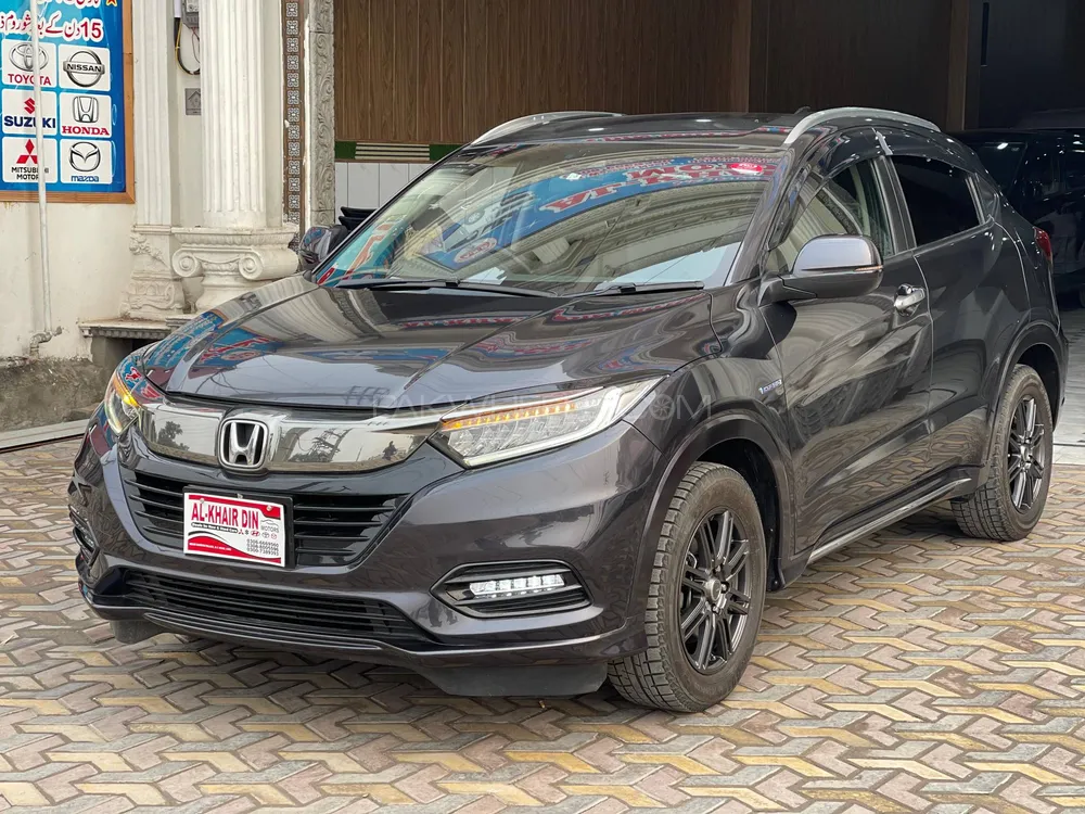 Honda Vezel 2019 for Sale in Lahore Image-1