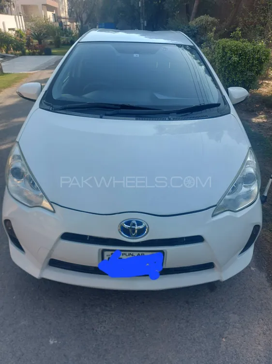 Toyota Aqua 2014 for Sale in Lahore Toyota Aqua 2014 for Sale in Lahore Image-8
