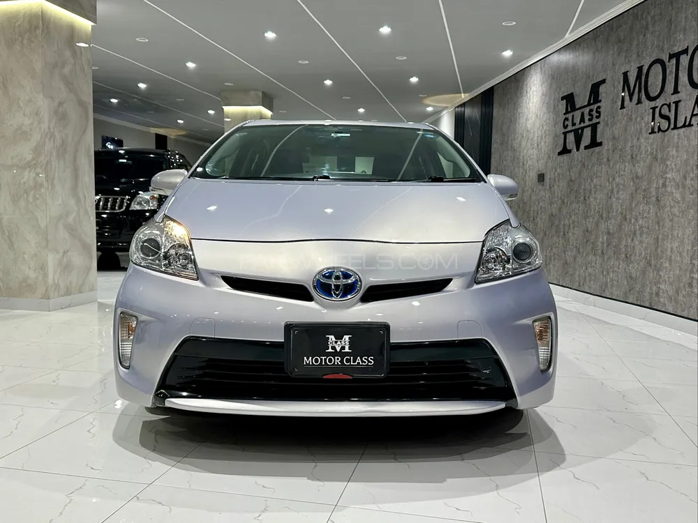 Toyota Prius 2014 for Sale in Islamabad Image-1