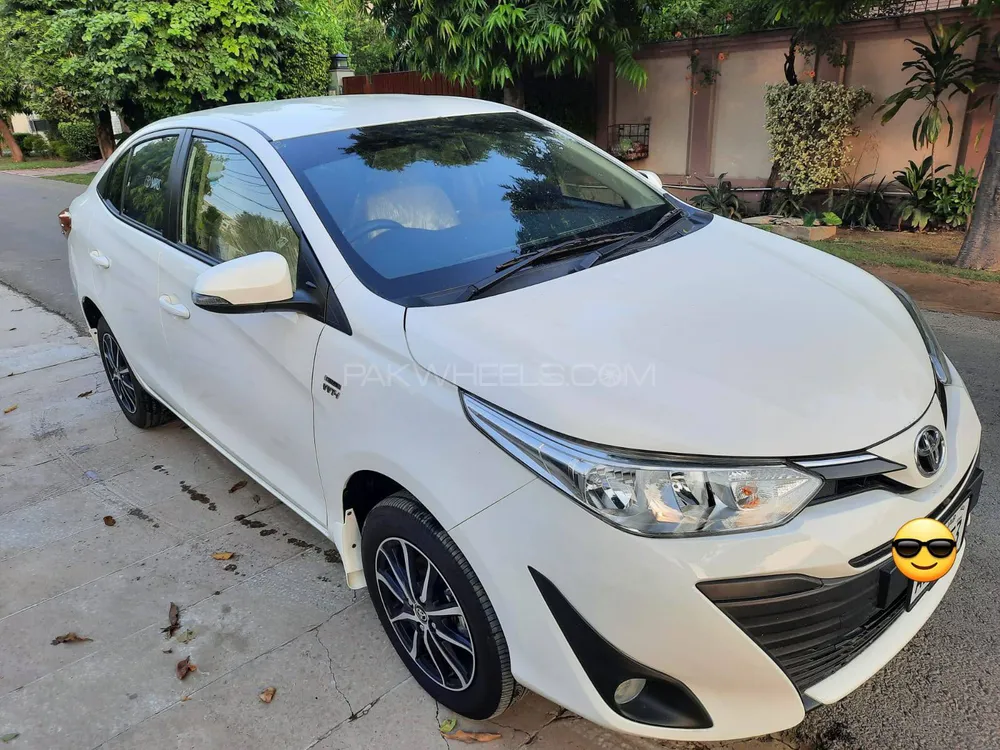 Toyota Yaris Sedan 2021 for Sale in Lahore Image-1
