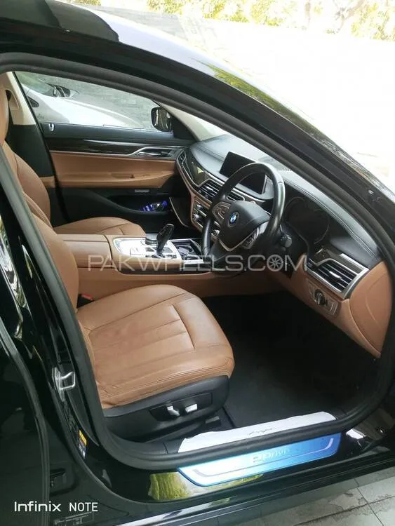 BMW 7 Series 2017 for Sale in Lahore BMW 7 Series 2017 for Sale in Lahore Image-10