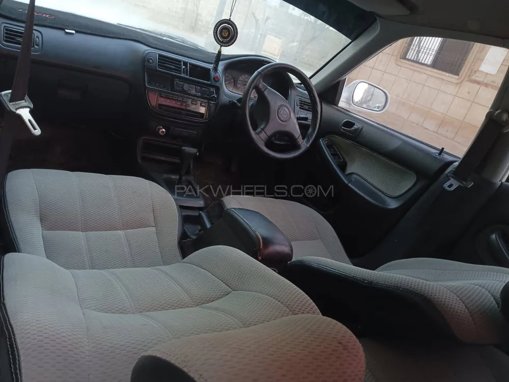ہونڈا سوک 2000 for Sale in کراچی Image-1