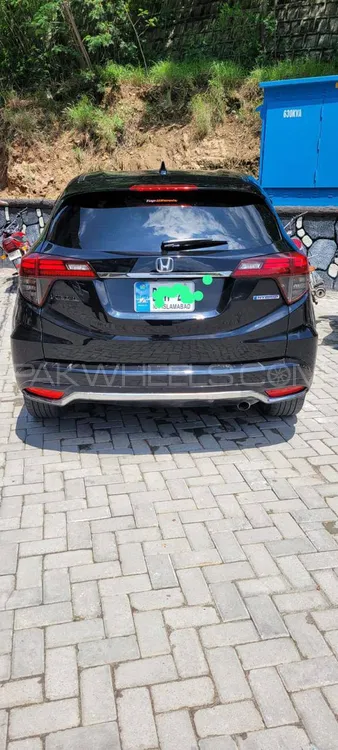 Honda Vezel 2019 for Sale in Islamabad Image-1