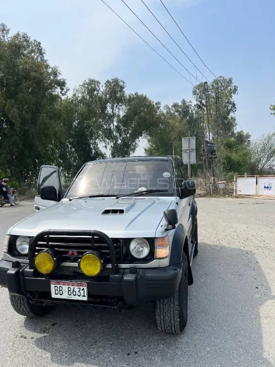 Mitsubishi Pajero 1989 for Sale in Lahore Image-1
