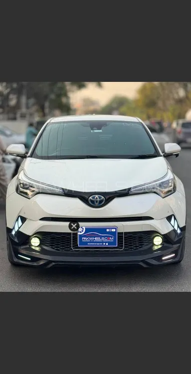 Toyota C-HR 2018 for Sale in Lahore Image-1