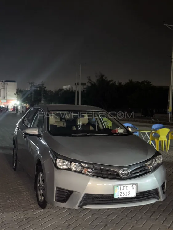 Toyota Corolla 2017 for Sale in Lahore Image-1