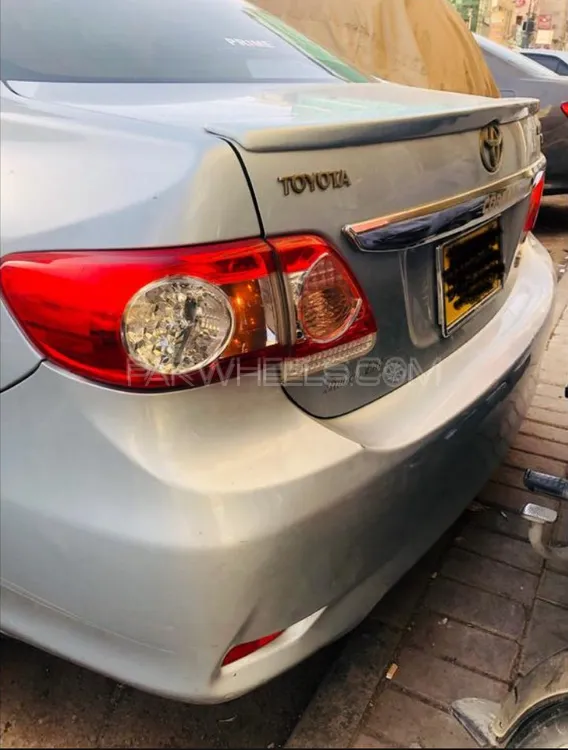 Toyota Corolla 2013 for Sale in Karachi Image-1