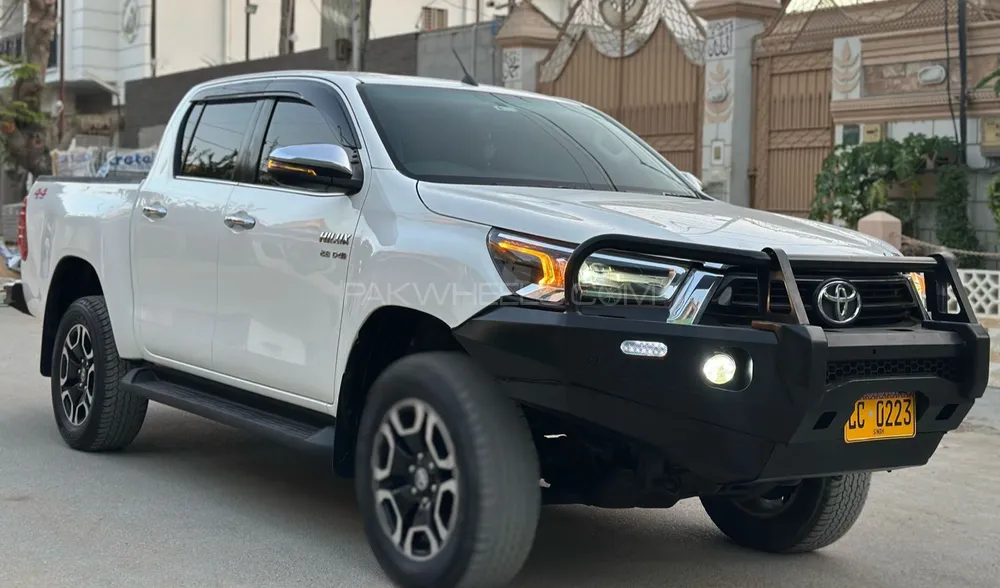 Toyota Hilux 2021 for Sale in Karachi Image-1