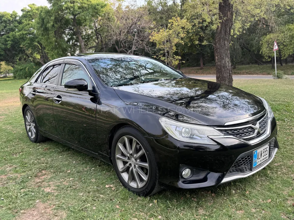 Toyota Mark X 2010 for Sale in Islamabad Image-1