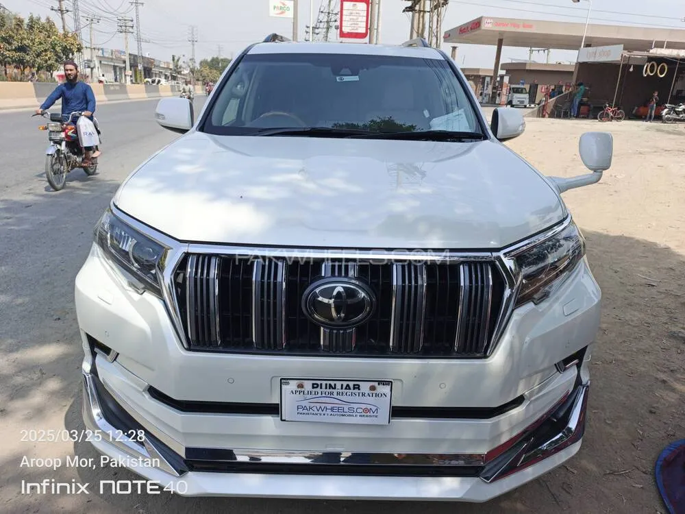 Toyota Prado 2019 for Sale in Gujranwala Image-1