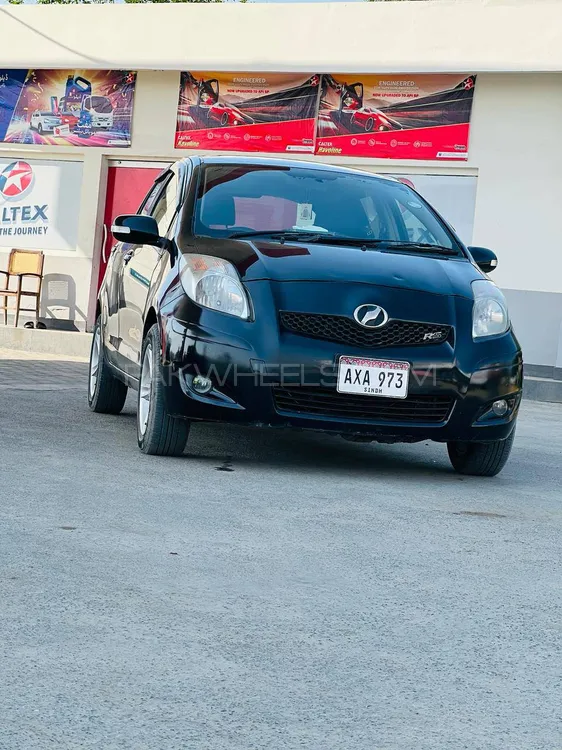 Toyota Vitz 2009 for Sale in Multan Image-1