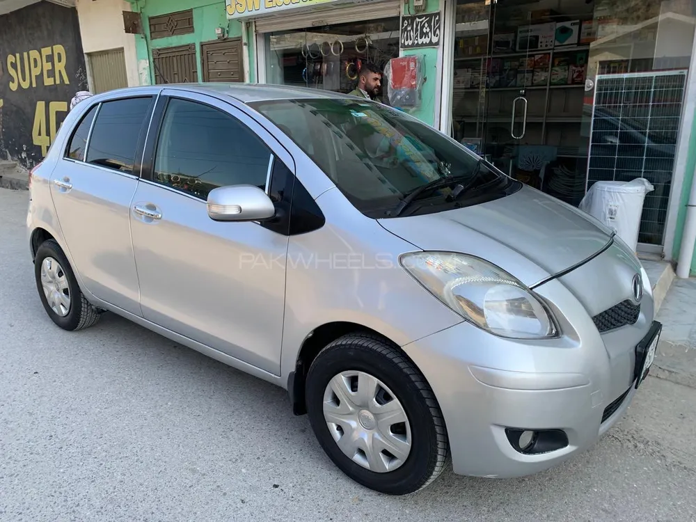 Toyota Vitz 2009 for Sale in Wah cantt Image-1
