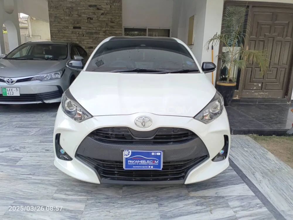 Toyota Yaris Hatchback 2021 for Sale in Lahore Image-1