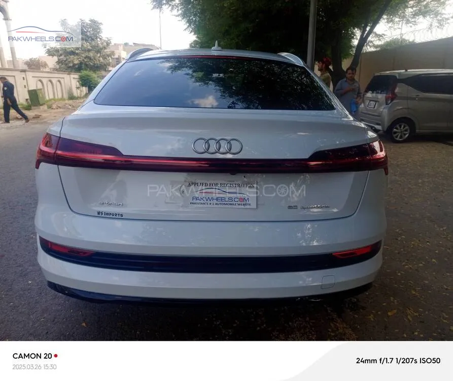 آوڈی ای-ٹران 2021 for Sale in لاہور آوڈی ای-ٹران 2021 for Sale in لاہور Image-6