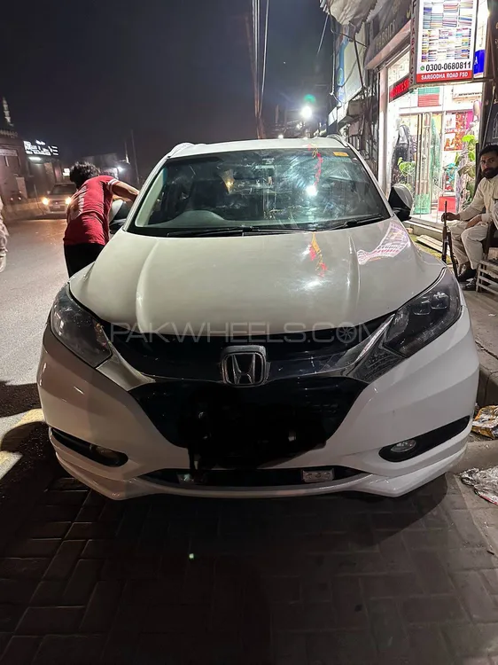 Honda Vezel 2016 for Sale in Faisalabad Image-1