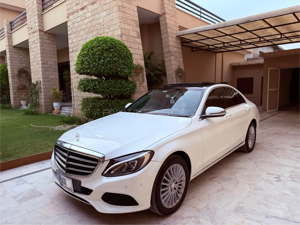 Mercedes Benz C Class 2016 for Sale in Islamabad Image-1