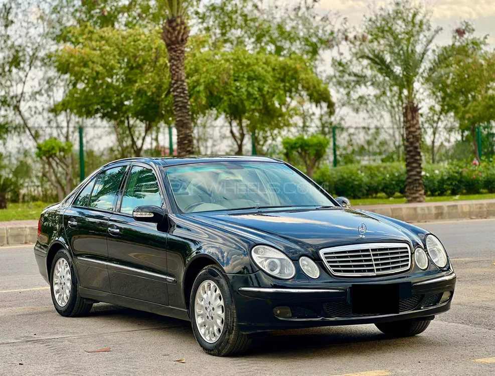 Mercedes Benz E Class 2005 for Sale in Rawalpindi Image-1