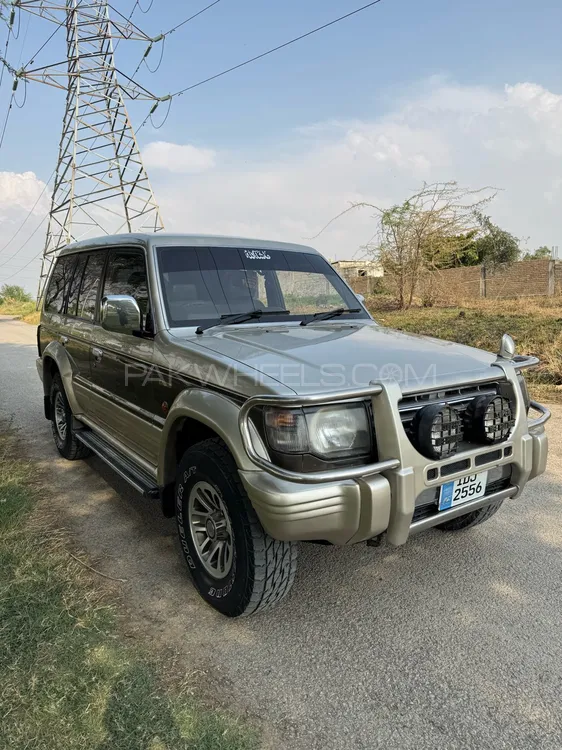 مٹسوبیشی پجیرو 1992 for Sale in اسلام آباد Image-1