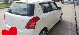 Suzuki Swift DLX Automatic 1.3 Navigation 2018 for Sale