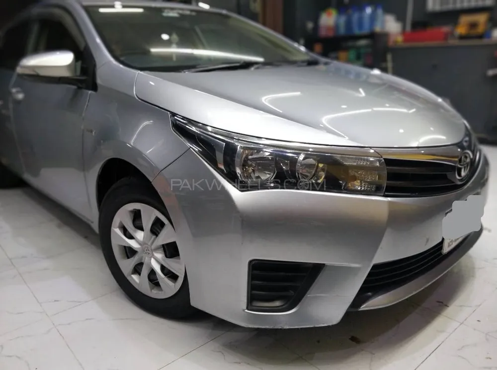 Toyota Corolla 2015 for Sale in Sargodha Image-1