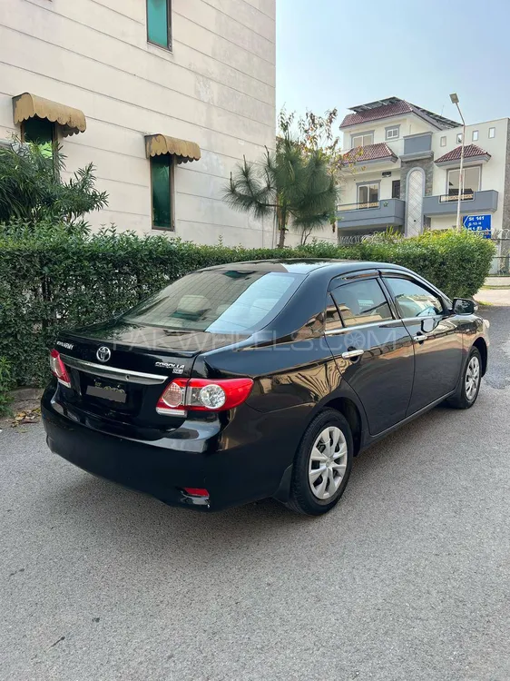 Toyota Corolla 2013 for Sale in Islamabad Image-1