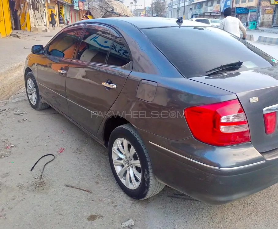 Toyota Premio 2002 for Sale in Quetta Image-1