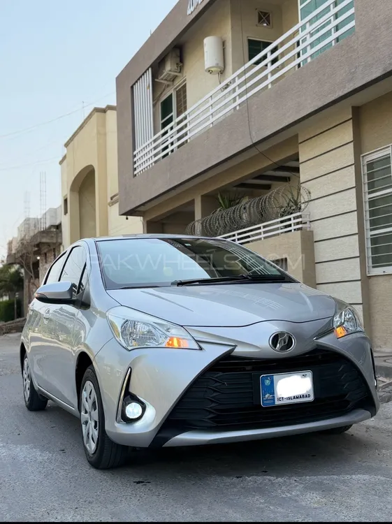Toyota Vitz 2020 for Sale in Mirpur A.K. Image-1