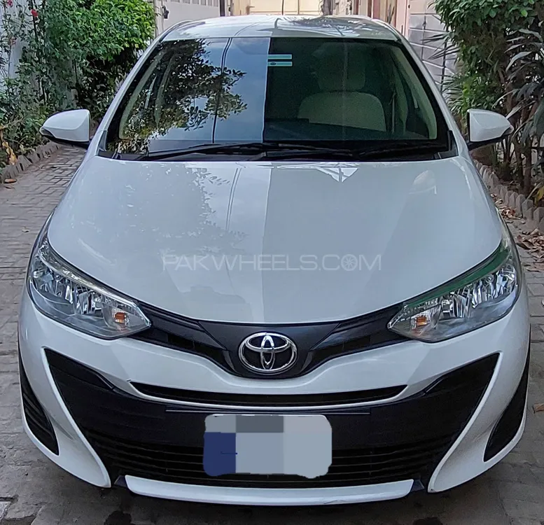 Toyota Yaris Sedan 2022 for Sale in Multan Image-1
