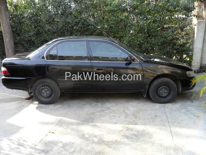 Toyota Corolla 1998 for Sale in Islamabad Image-1