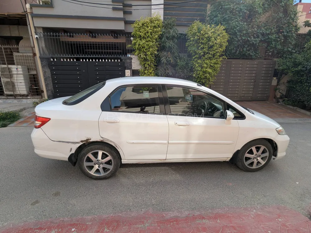 Honda City 2005 for Sale in Lahore Image-1
