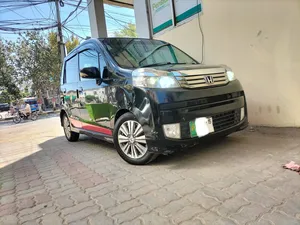 Honda Life Diva 2011 for Sale