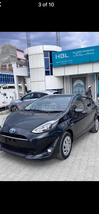Toyota Aqua 2018 for Sale in Peshawar Image-1