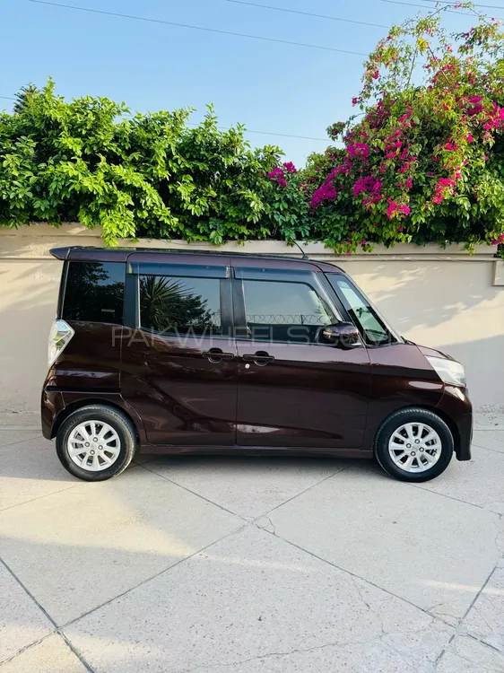 Nissan Dayz Roox 2015 for Sale in Islamabad Image-1