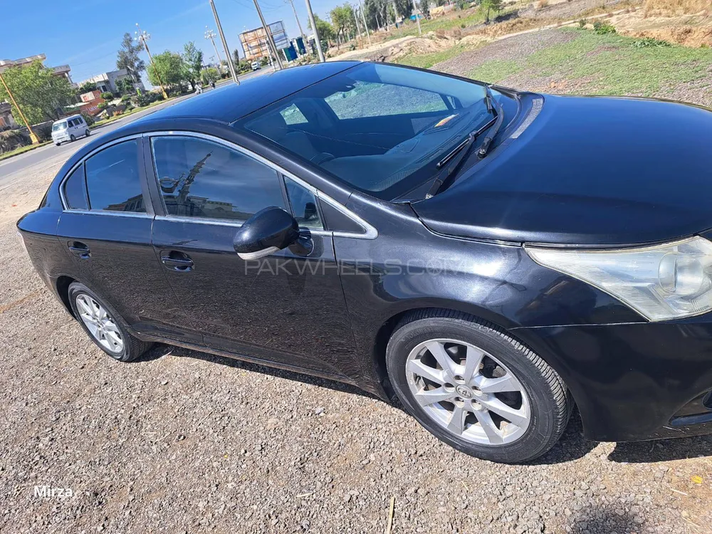Toyota Avensis 2012 for Sale in Gujar Khan Image-1